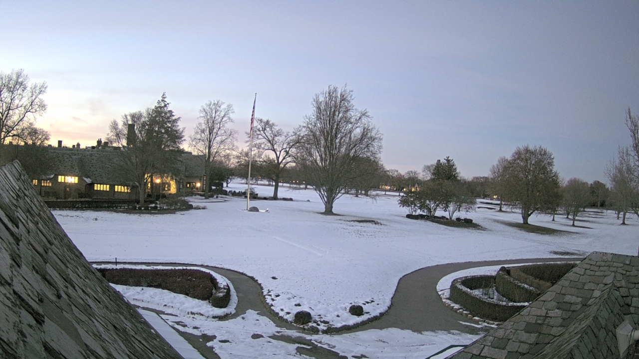 Thumbnail for current weather camera view from Country Club of Detroit in Grosse Pointe Farms, Michigan