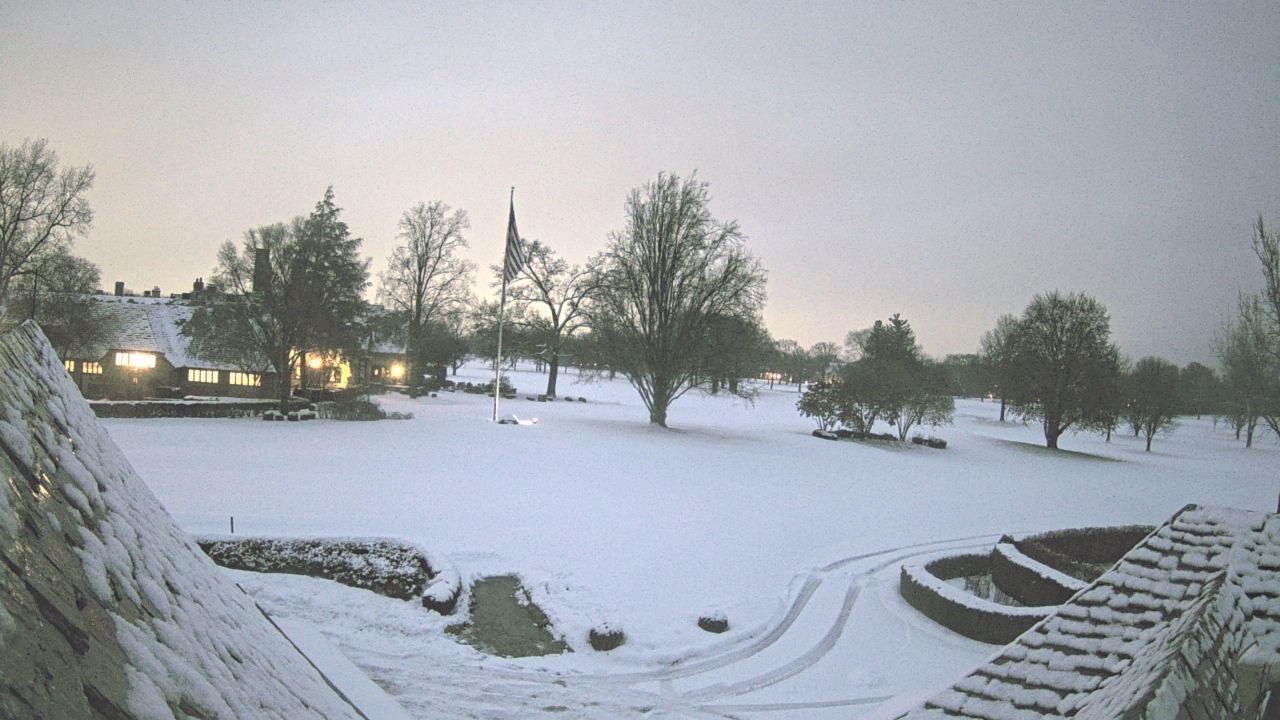 Thumbnail for current weather camera view from Country Club of Detroit in Grosse Pointe Farms, Michigan