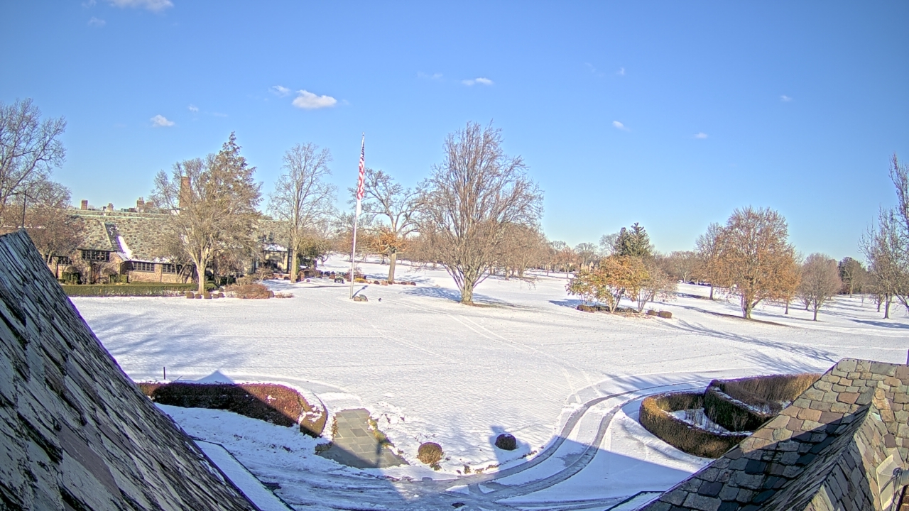 Thumbnail for current weather camera view from Country Club of Detroit in Grosse Pointe Farms, Michigan