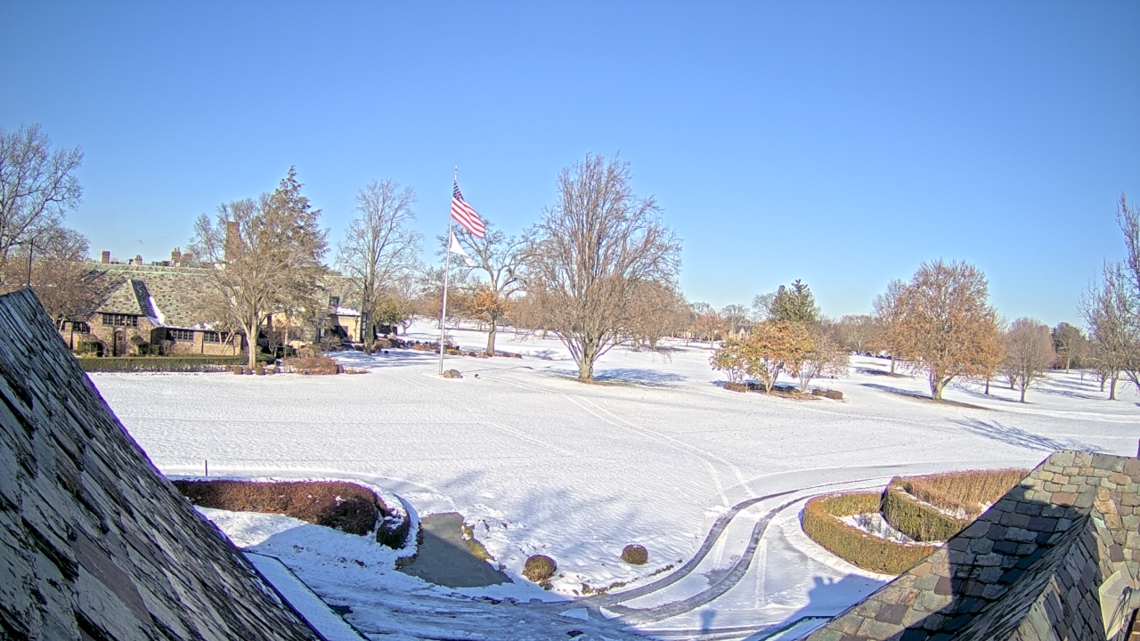 Thumbnail for current weather camera view from Country Club of Detroit in Grosse Pointe Farms, Michigan