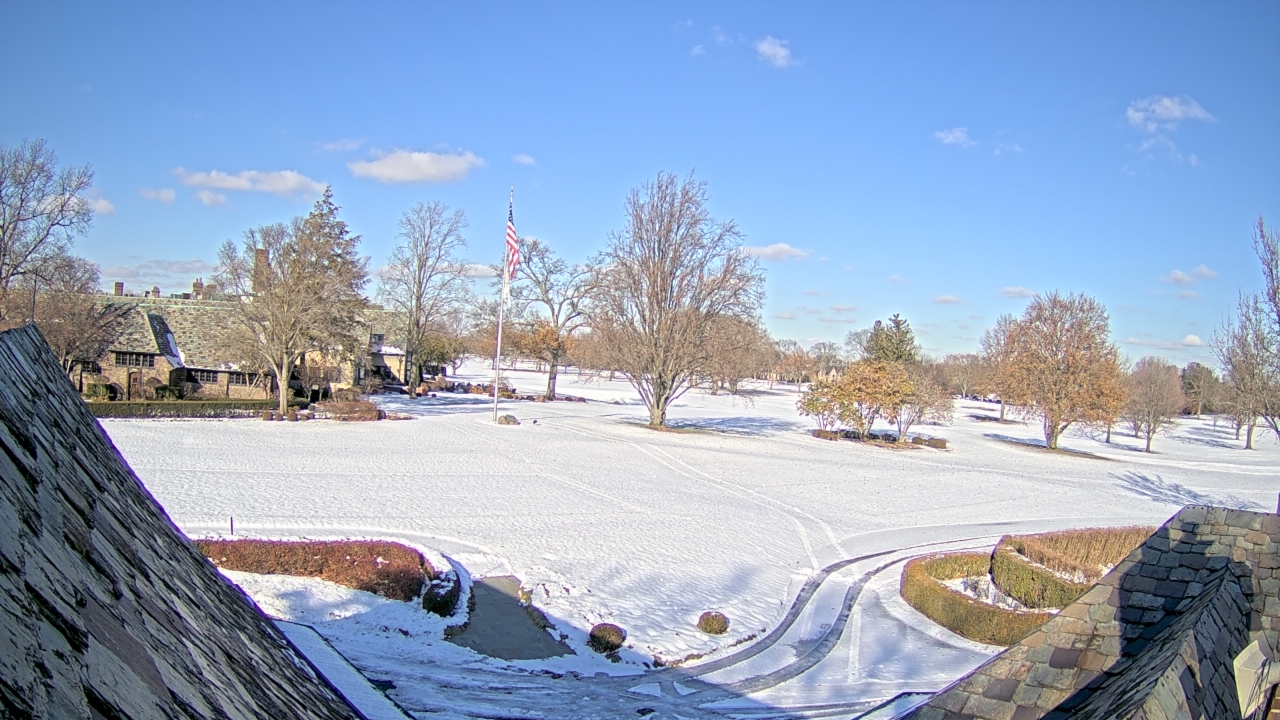 Thumbnail for current weather camera view from Country Club of Detroit in Grosse Pointe Farms, Michigan
