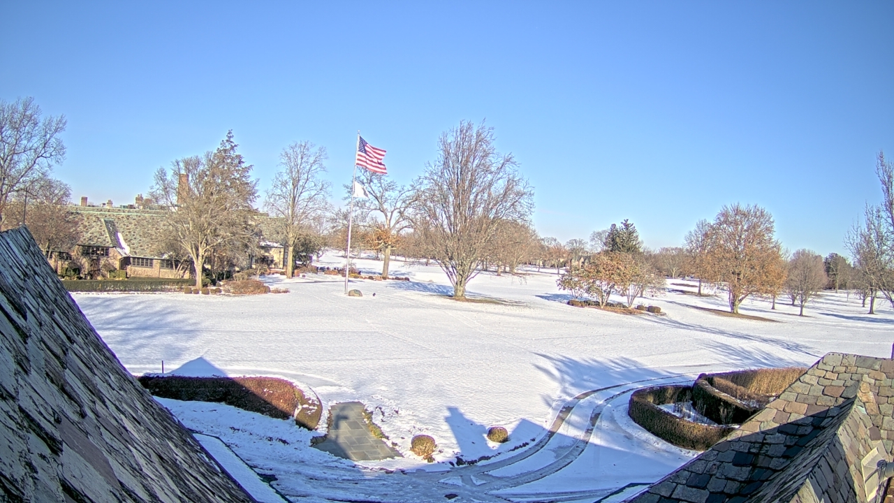 Thumbnail for current weather camera view from Country Club of Detroit in Grosse Pointe Farms, Michigan