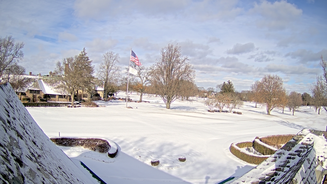 Thumbnail for current weather camera view from Country Club of Detroit in Grosse Pointe Farms, Michigan