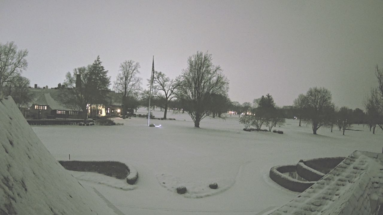 Thumbnail for current weather camera view from Country Club of Detroit in Grosse Pointe Farms, Michigan