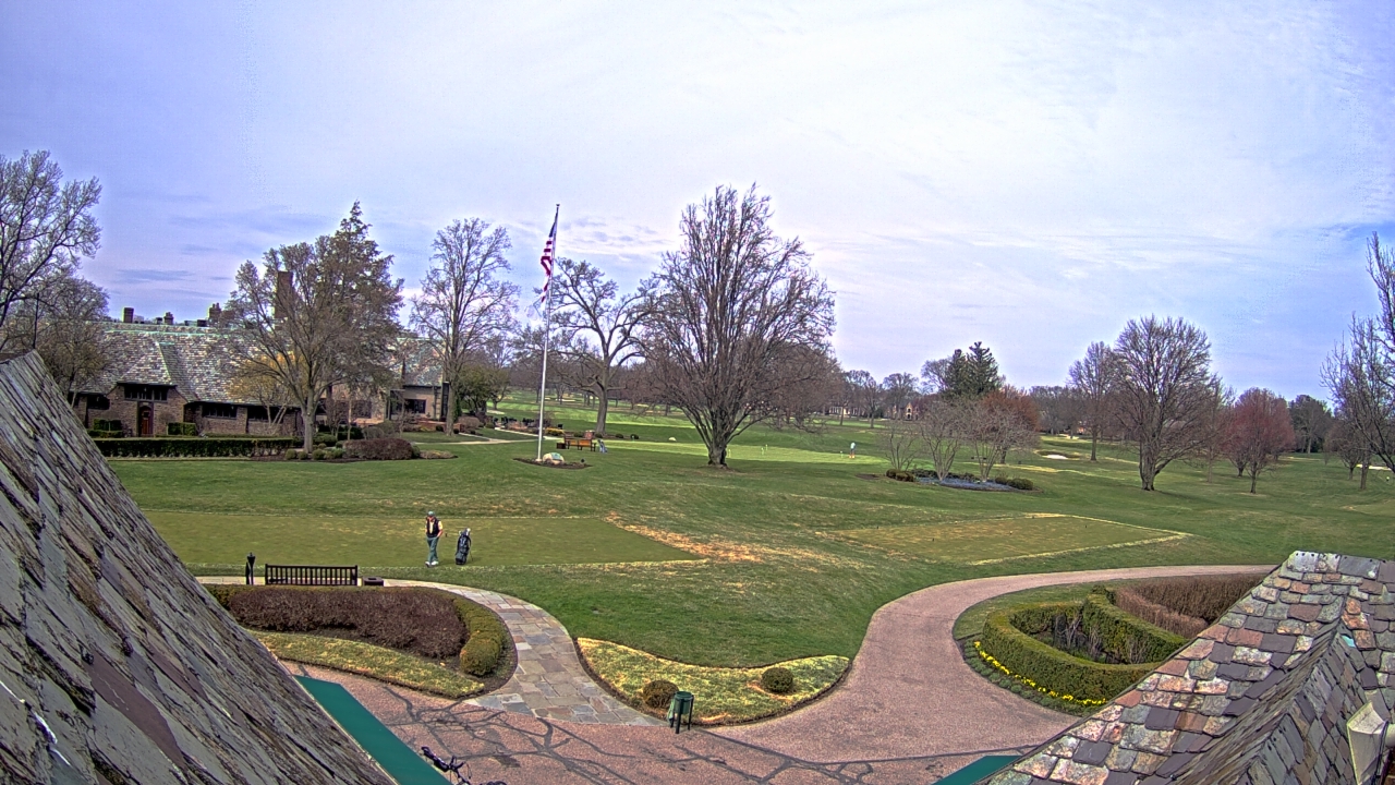 Thumbnail for current weather camera view from Country Club of Detroit in Grosse Pointe Farms, Michigan