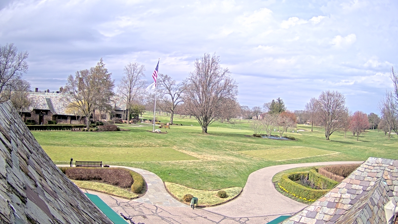 Thumbnail for current weather camera view from Country Club of Detroit in Grosse Pointe Farms, Michigan