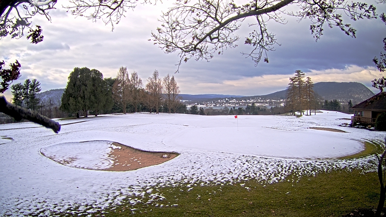 Thumbnail for current weather camera view from Country Club of Harrisburg in Harrisburg, Pennsylvania