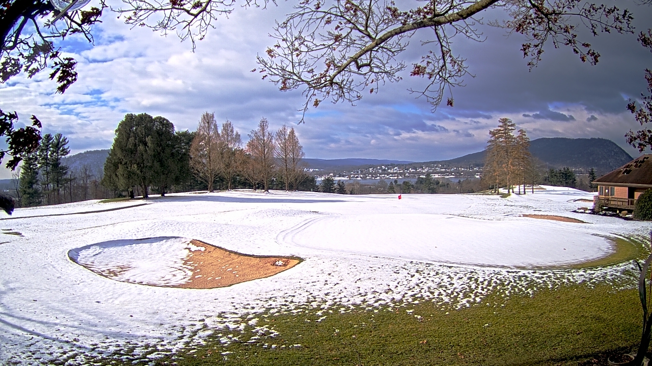 Thumbnail for current weather camera view from Country Club of Harrisburg in Harrisburg, Pennsylvania