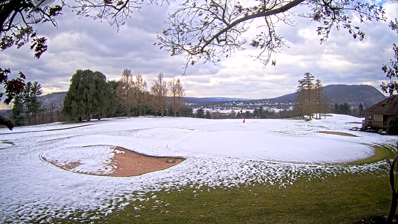 Thumbnail for current weather camera view from Country Club of Harrisburg in Harrisburg, Pennsylvania