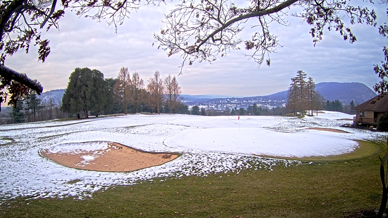 Thumbnail for current weather camera view from Country Club of Harrisburg in Harrisburg, Pennsylvania
