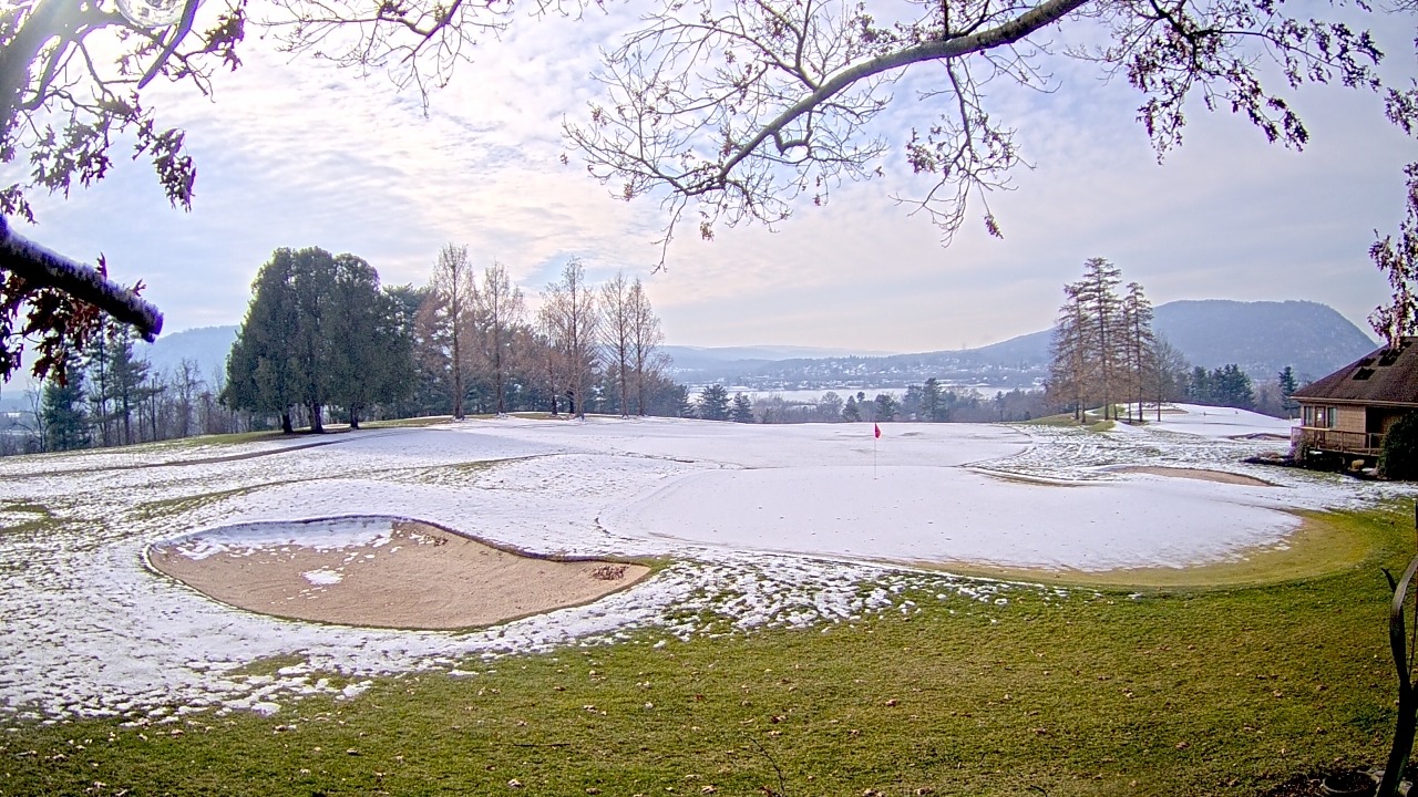 Thumbnail for current weather camera view from Country Club of Harrisburg in Harrisburg, Pennsylvania