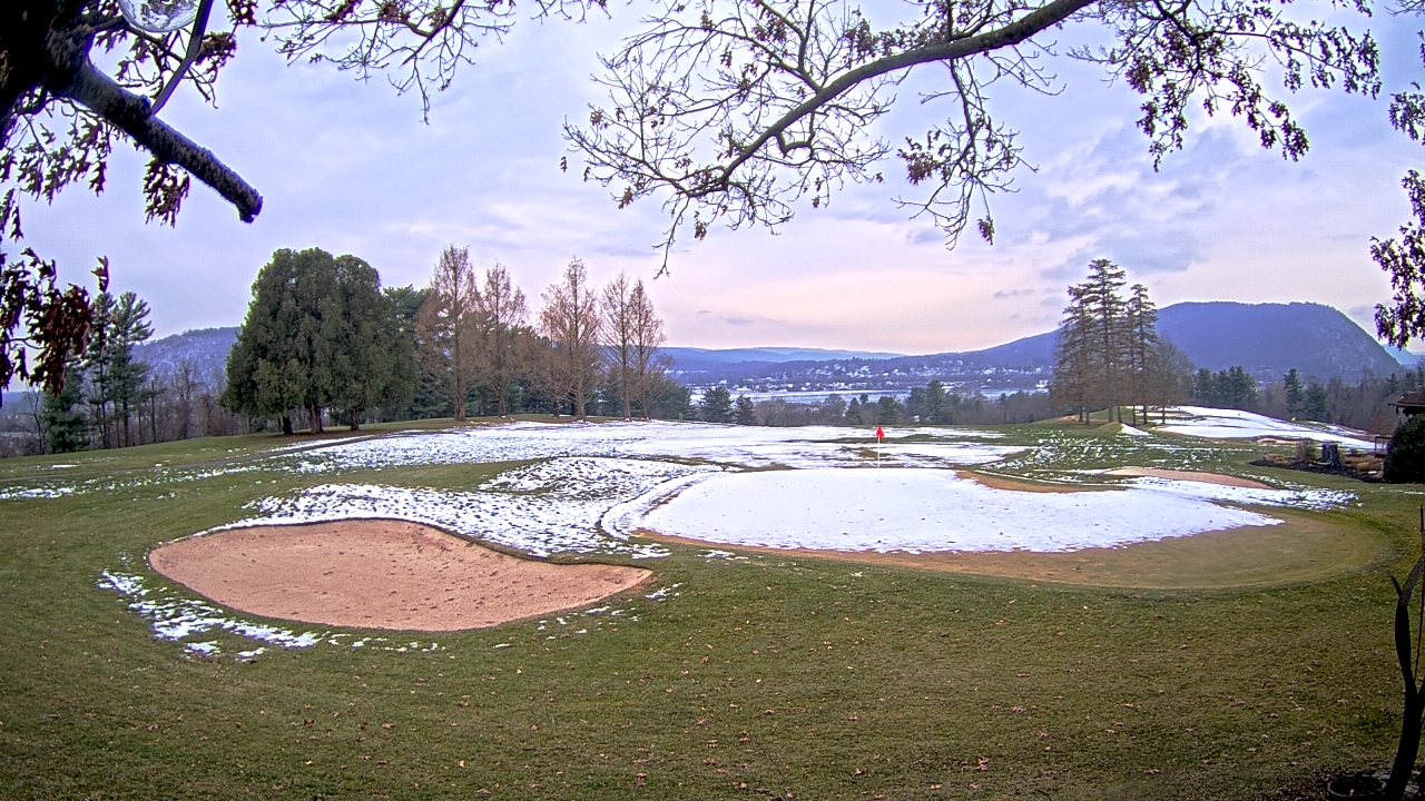 Thumbnail for current weather camera view from Country Club of Harrisburg in Harrisburg, Pennsylvania