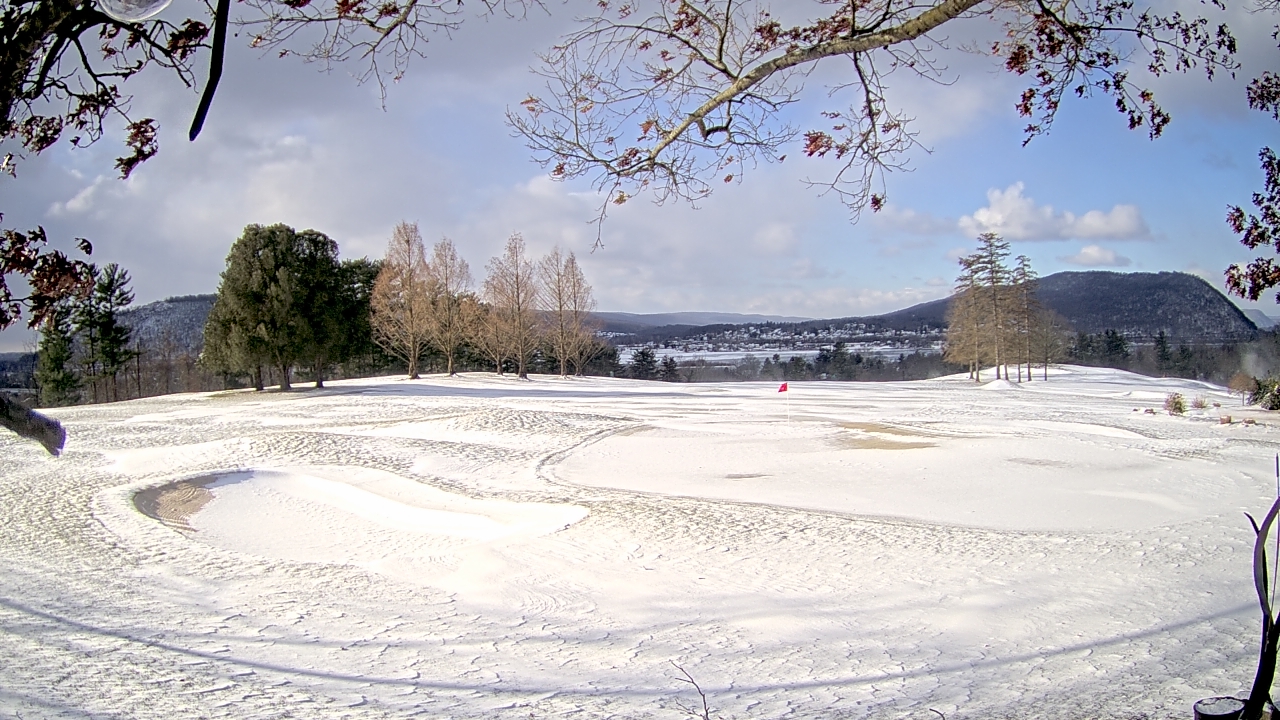Thumbnail for current weather camera view from Country Club of Harrisburg in Harrisburg, Pennsylvania