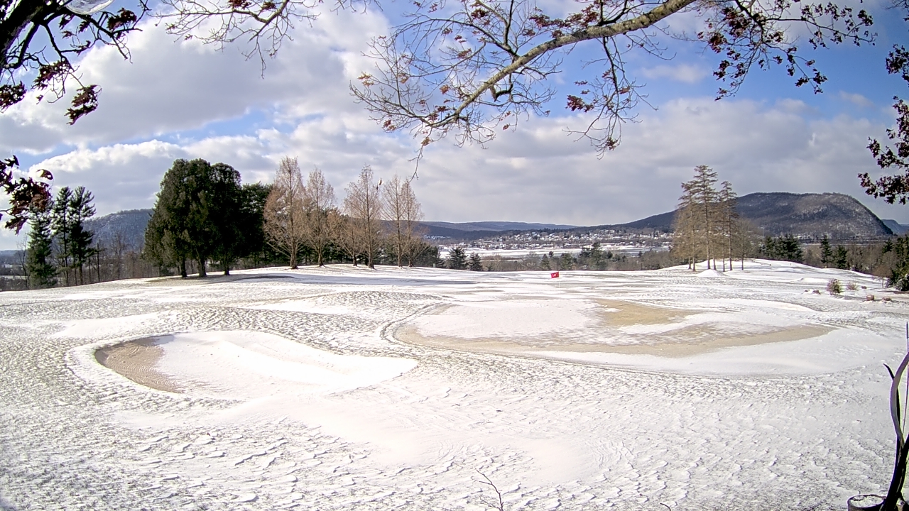 Thumbnail for current weather camera view from Country Club of Harrisburg in Harrisburg, Pennsylvania