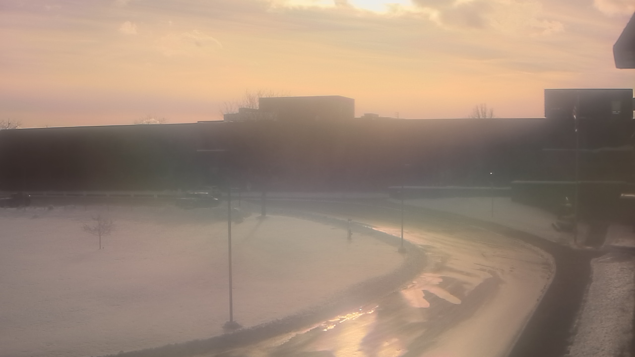 Thumbnail for current weather camera view from P.V. Moore HS in Central Square, New York