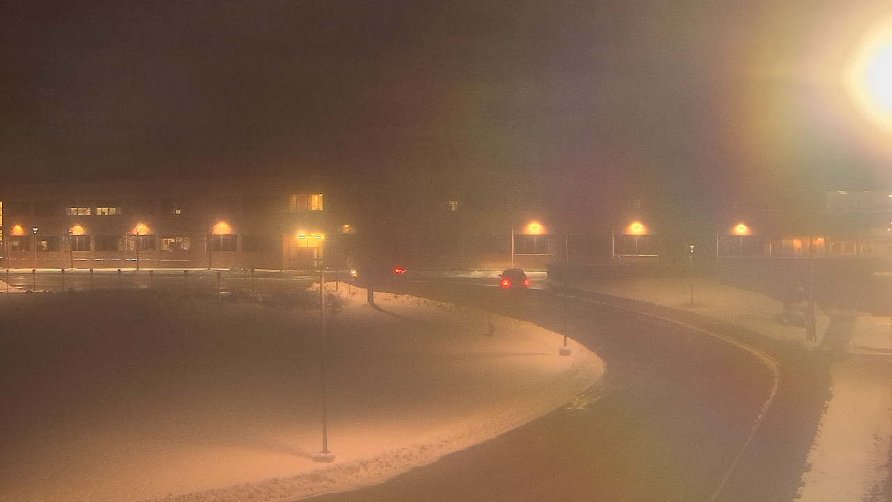 Thumbnail for current weather camera view from P.V. Moore HS in Central Square, New York