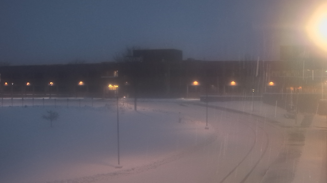 Thumbnail for current weather camera view from P.V. Moore HS in Central Square, New York