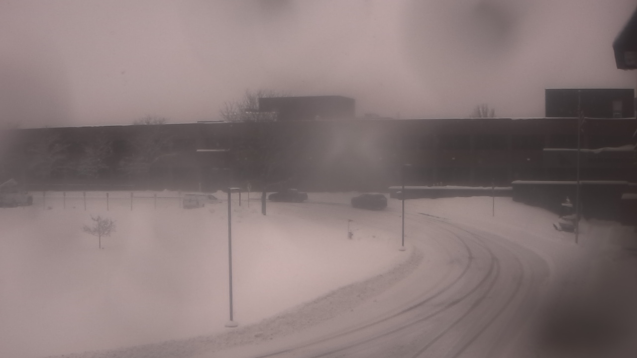 Thumbnail for current weather camera view from P.V. Moore HS in Central Square, New York