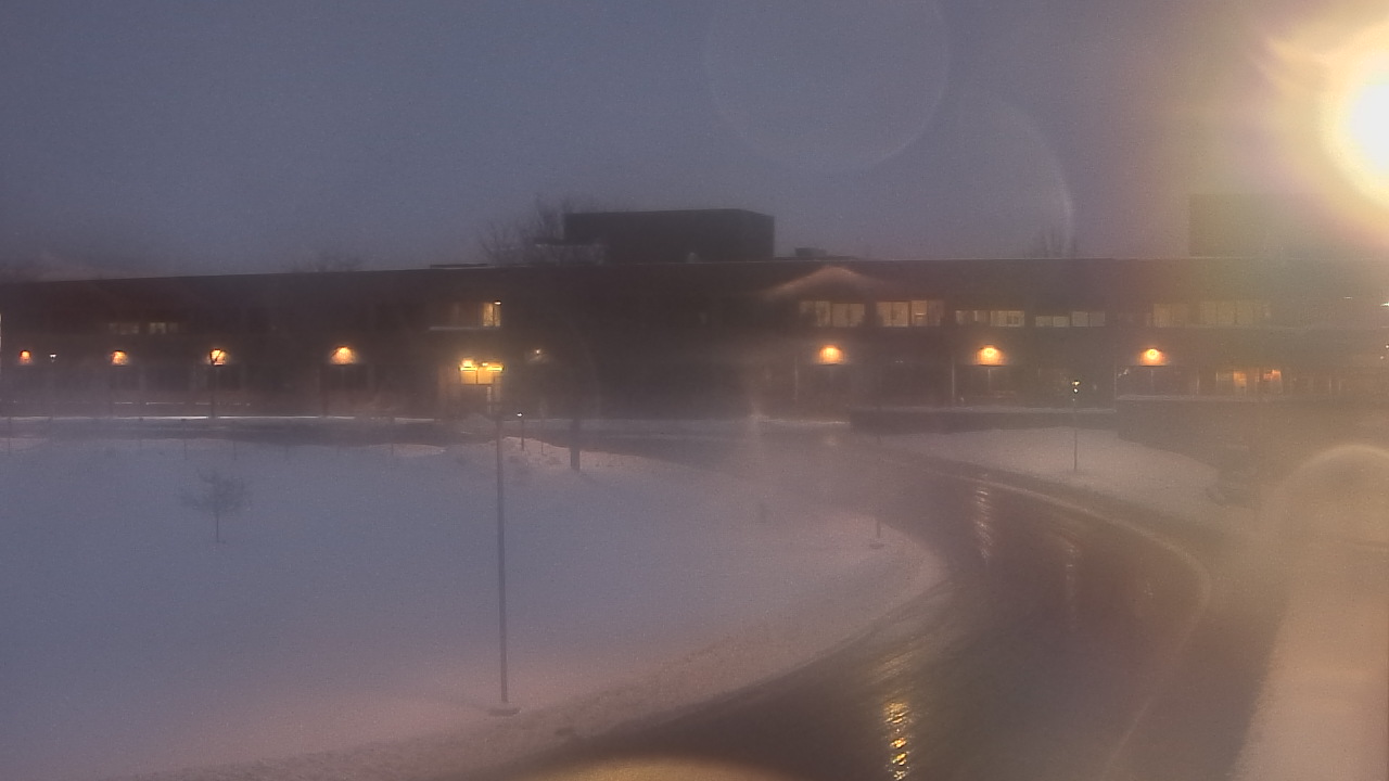 Thumbnail for current weather camera view from P.V. Moore HS in Central Square, New York