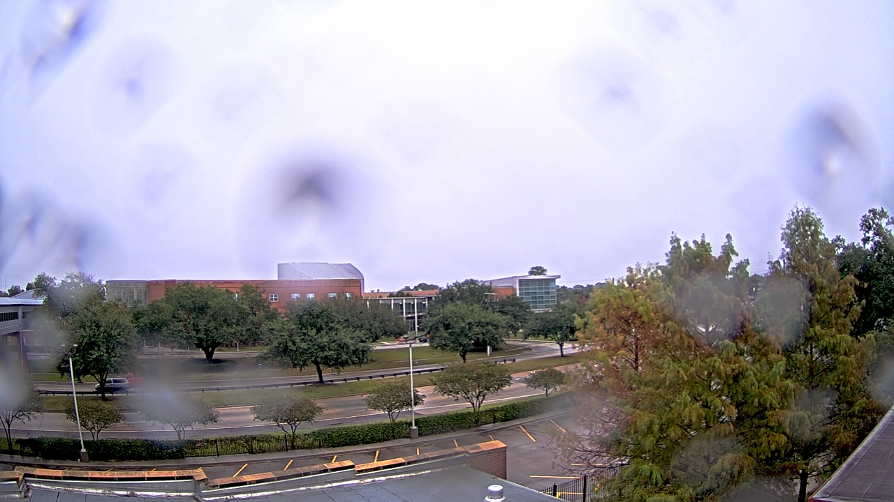 Thumbnail for current weather camera view from Chalmette HS in Chalmette, Louisiana