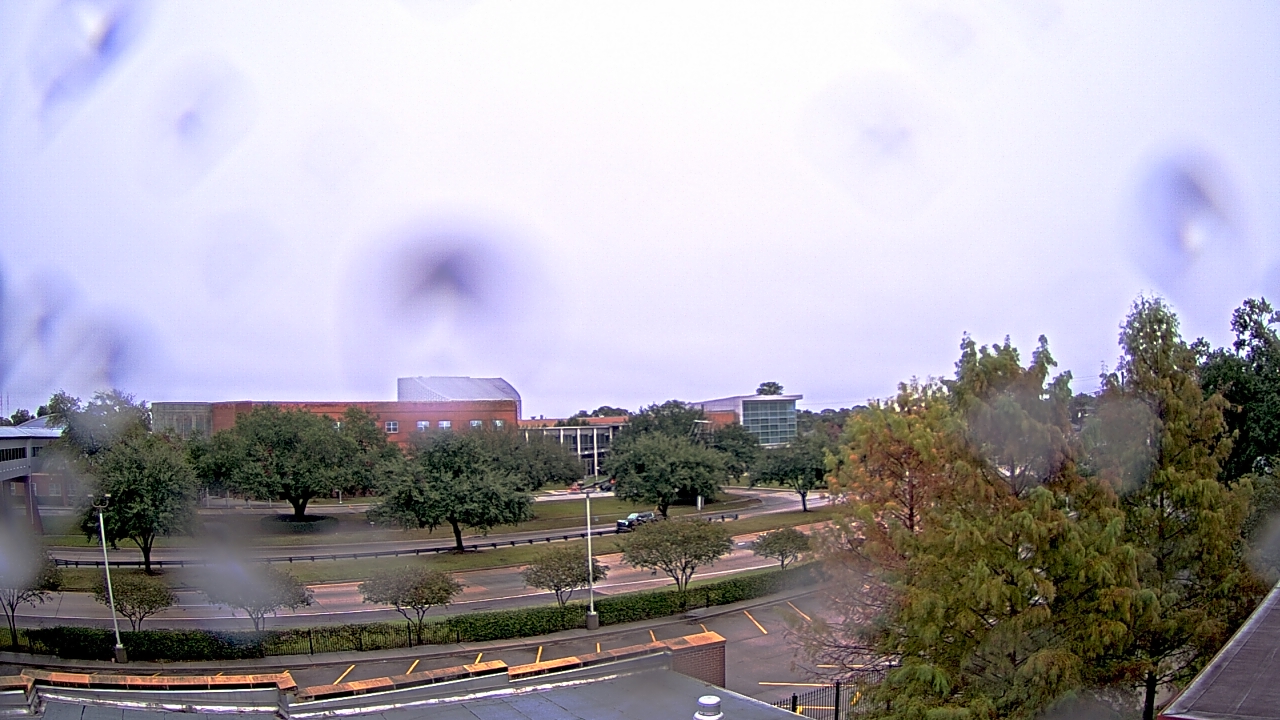 Thumbnail for current weather camera view from Chalmette HS in Chalmette, Louisiana