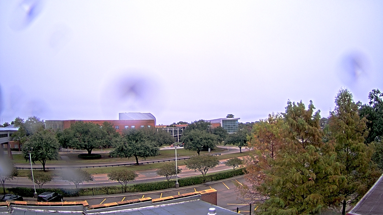 Thumbnail for current weather camera view from Chalmette HS in Chalmette, Louisiana