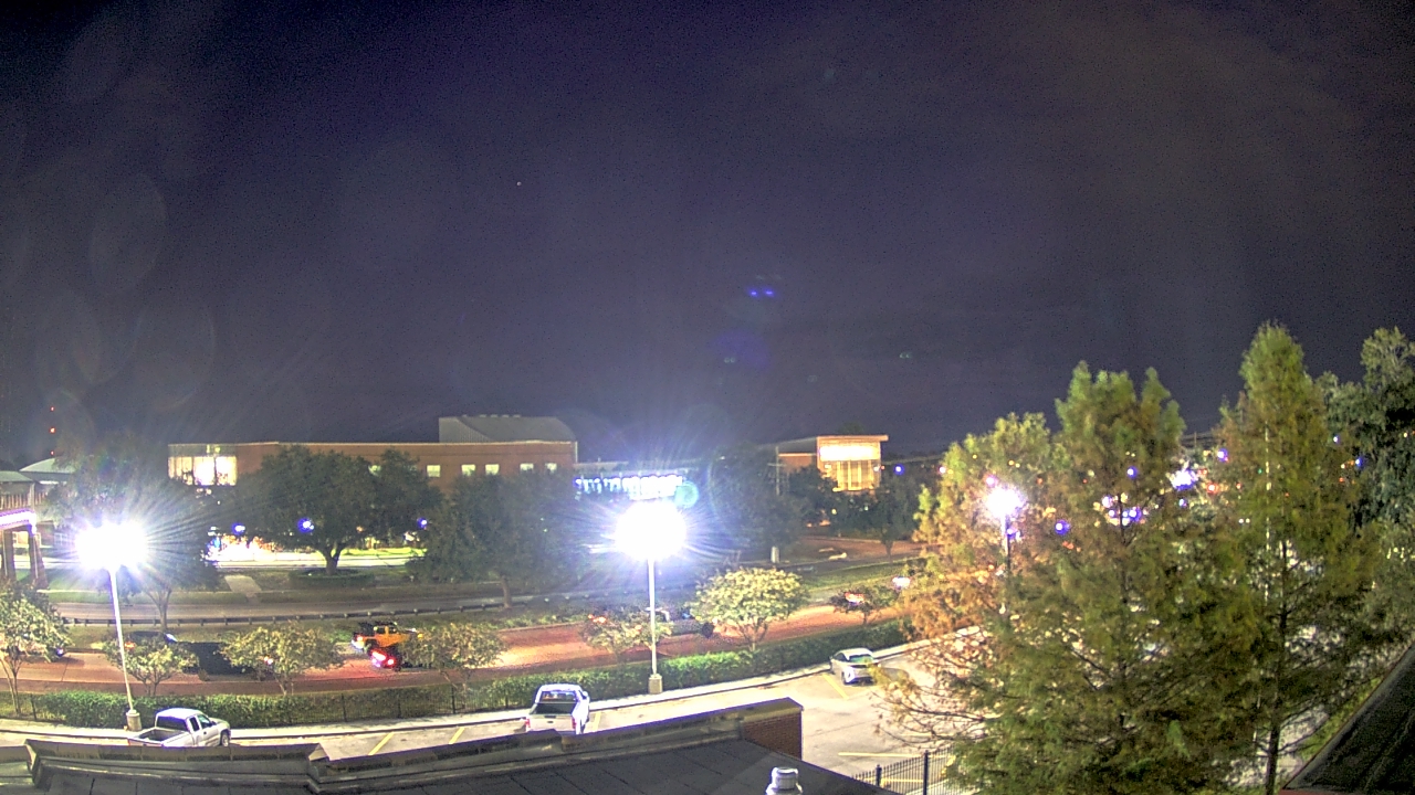 Thumbnail for current weather camera view from Chalmette HS in Chalmette, Louisiana