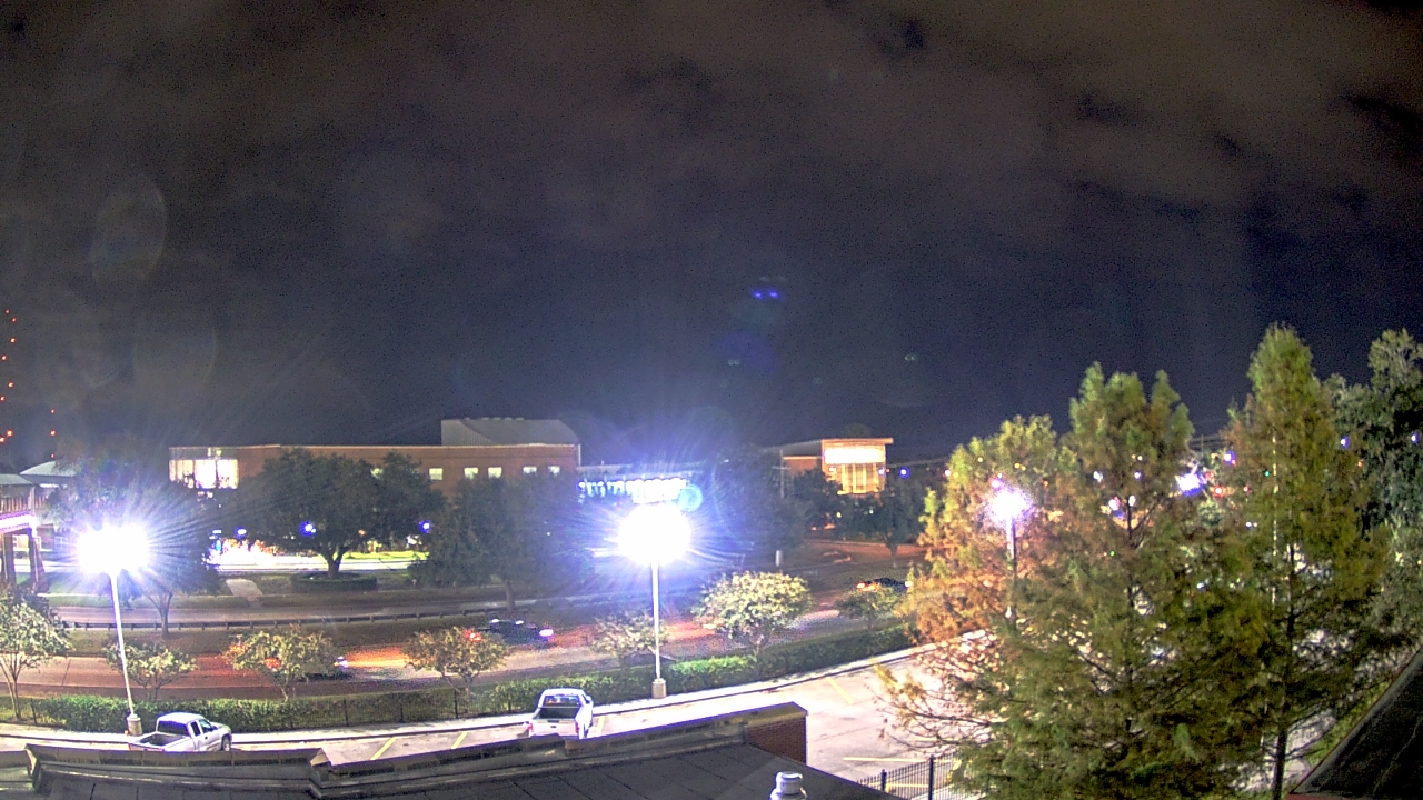 Thumbnail for current weather camera view from Chalmette HS in Chalmette, Louisiana