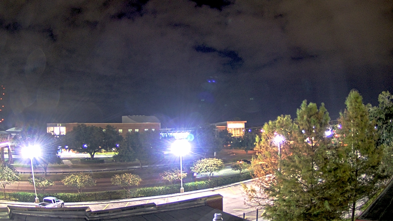 Thumbnail for current weather camera view from Chalmette HS in Chalmette, Louisiana