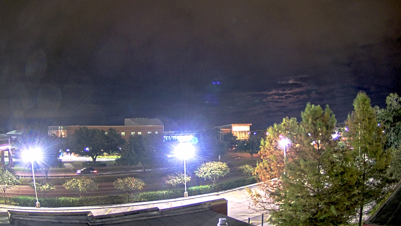 Thumbnail for current weather camera view from Chalmette HS in Chalmette, Louisiana