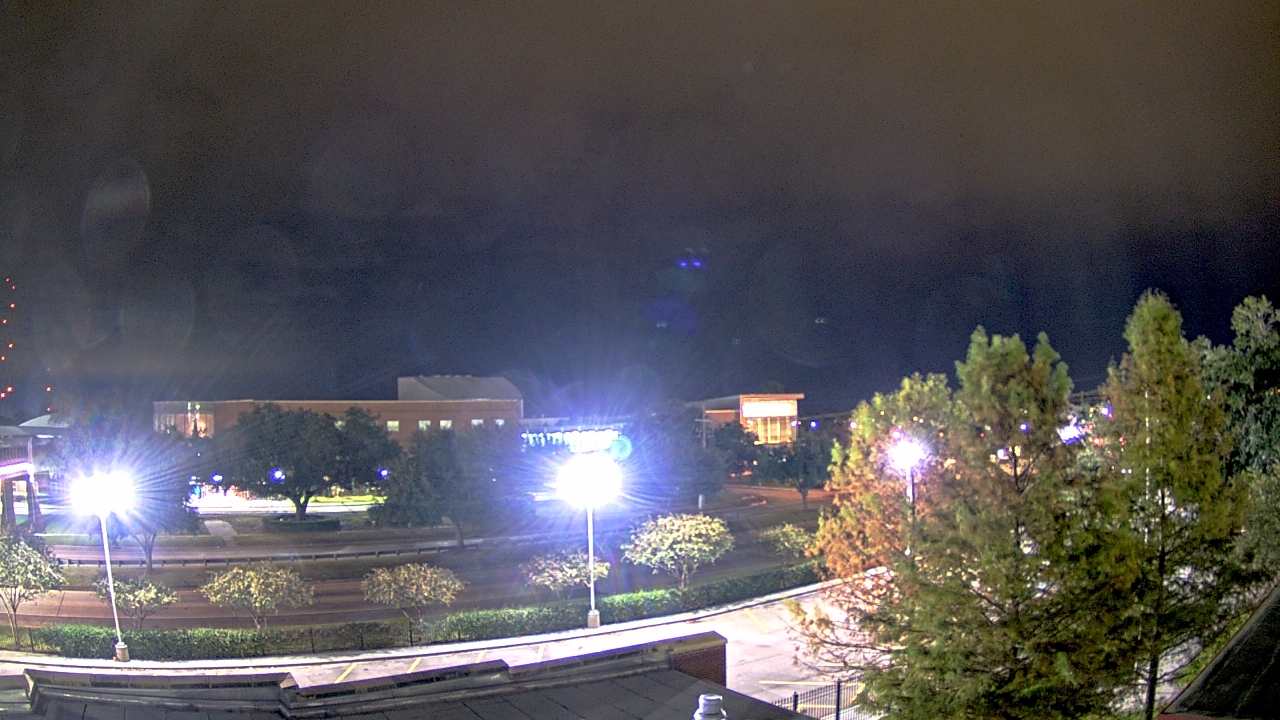 Thumbnail for current weather camera view from Chalmette HS in Chalmette, Louisiana