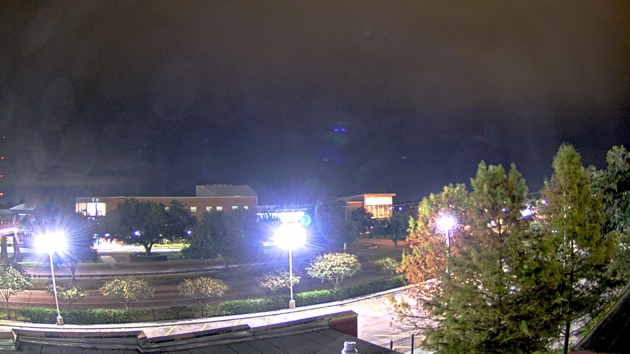 Thumbnail for current weather camera view from Chalmette HS in Chalmette, Louisiana