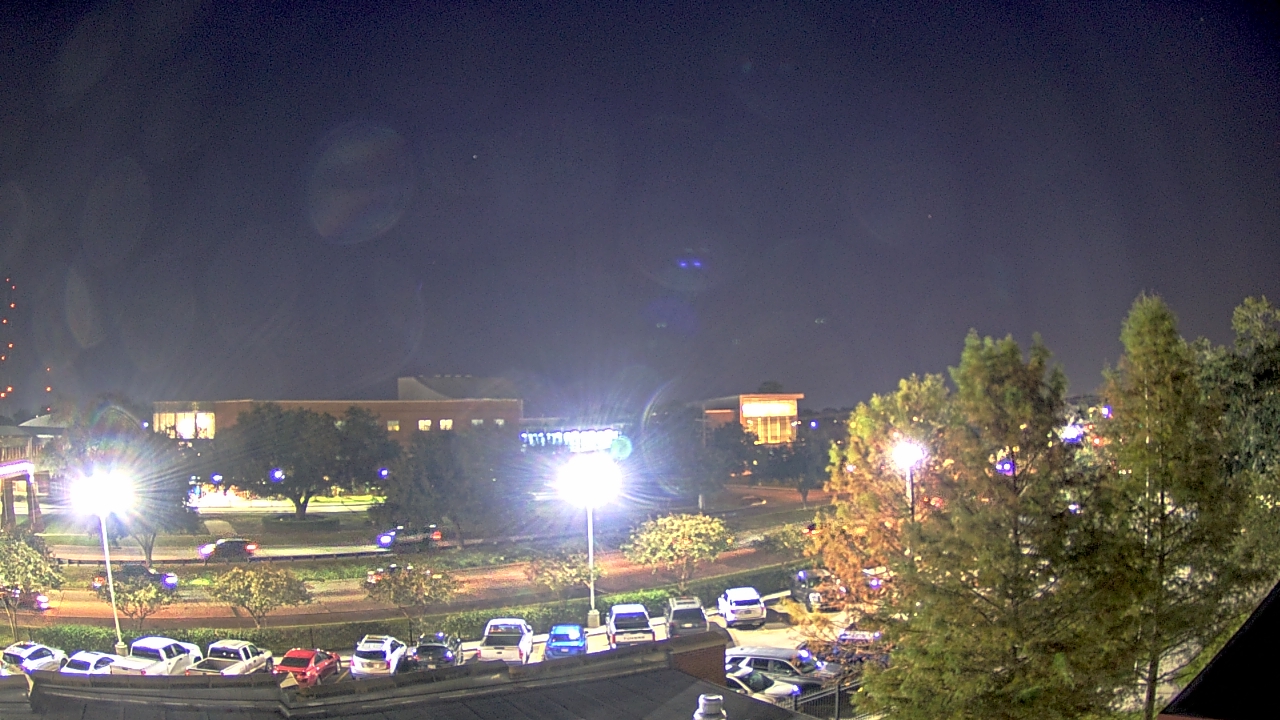 Thumbnail for current weather camera view from Chalmette HS in Chalmette, Louisiana