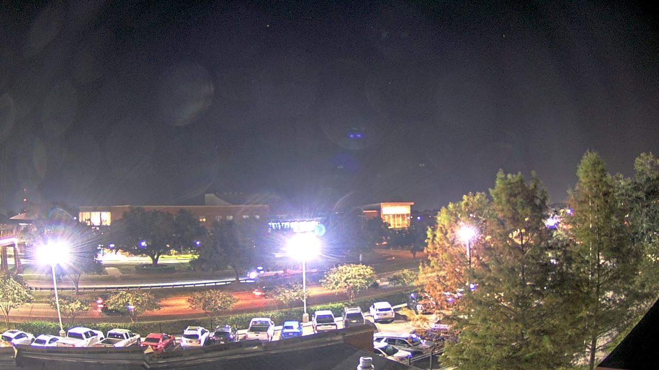 Thumbnail for current weather camera view from Chalmette HS in Chalmette, Louisiana