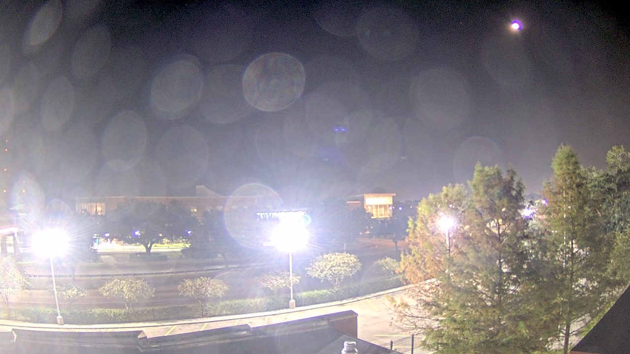 Thumbnail for current weather camera view from Chalmette HS in Chalmette, Louisiana
