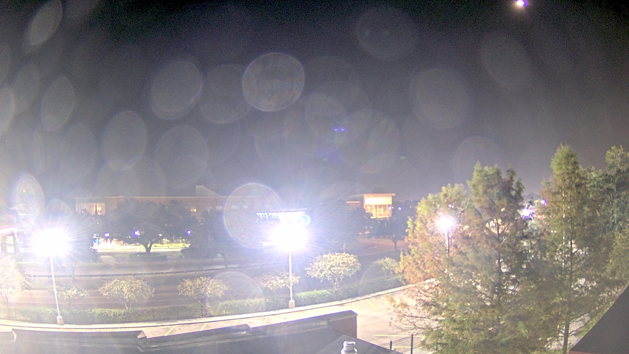Thumbnail for current weather camera view from Chalmette HS in Chalmette, Louisiana