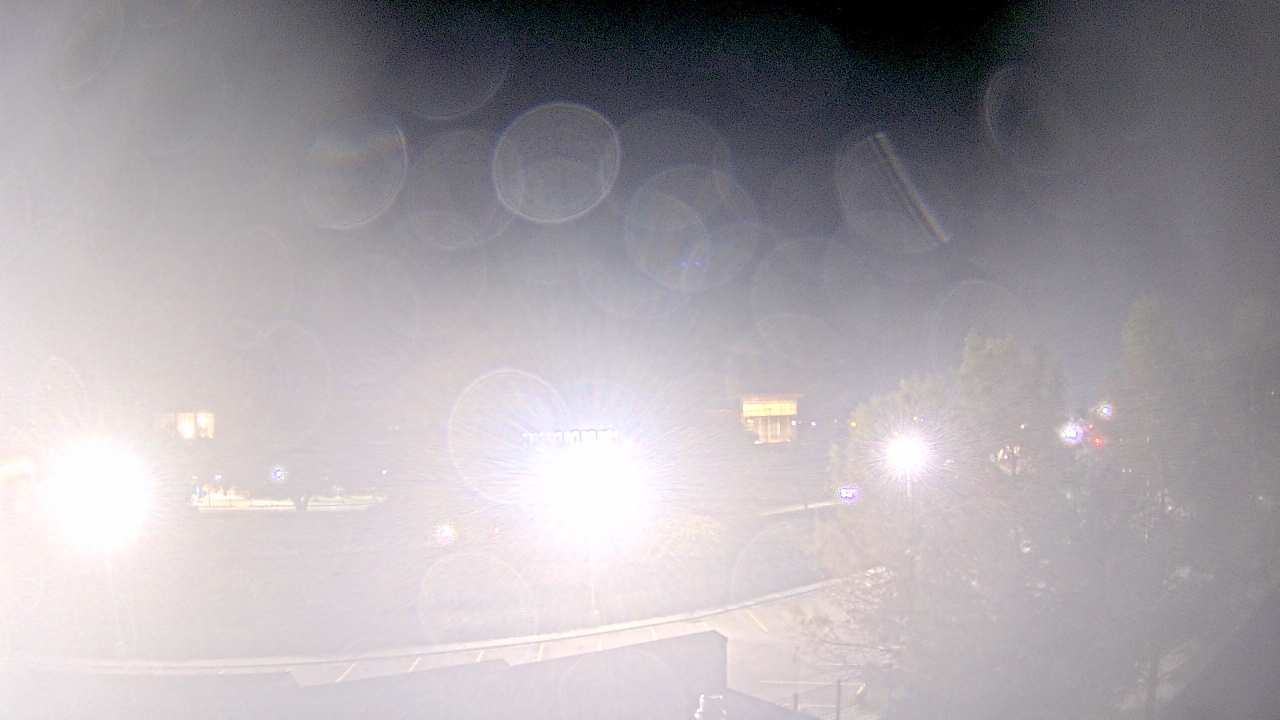 Thumbnail for current weather camera view from Chalmette HS in Chalmette, Louisiana