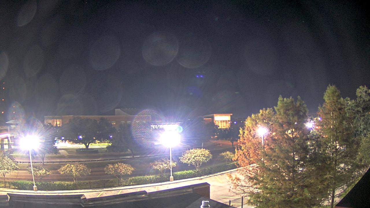 Thumbnail for current weather camera view from Chalmette HS in Chalmette, Louisiana