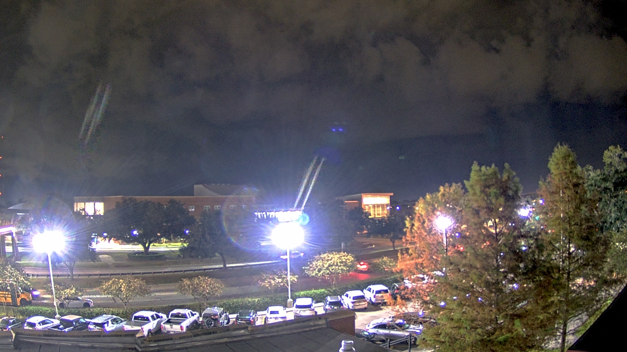 Thumbnail for current weather camera view from Chalmette HS in Chalmette, Louisiana