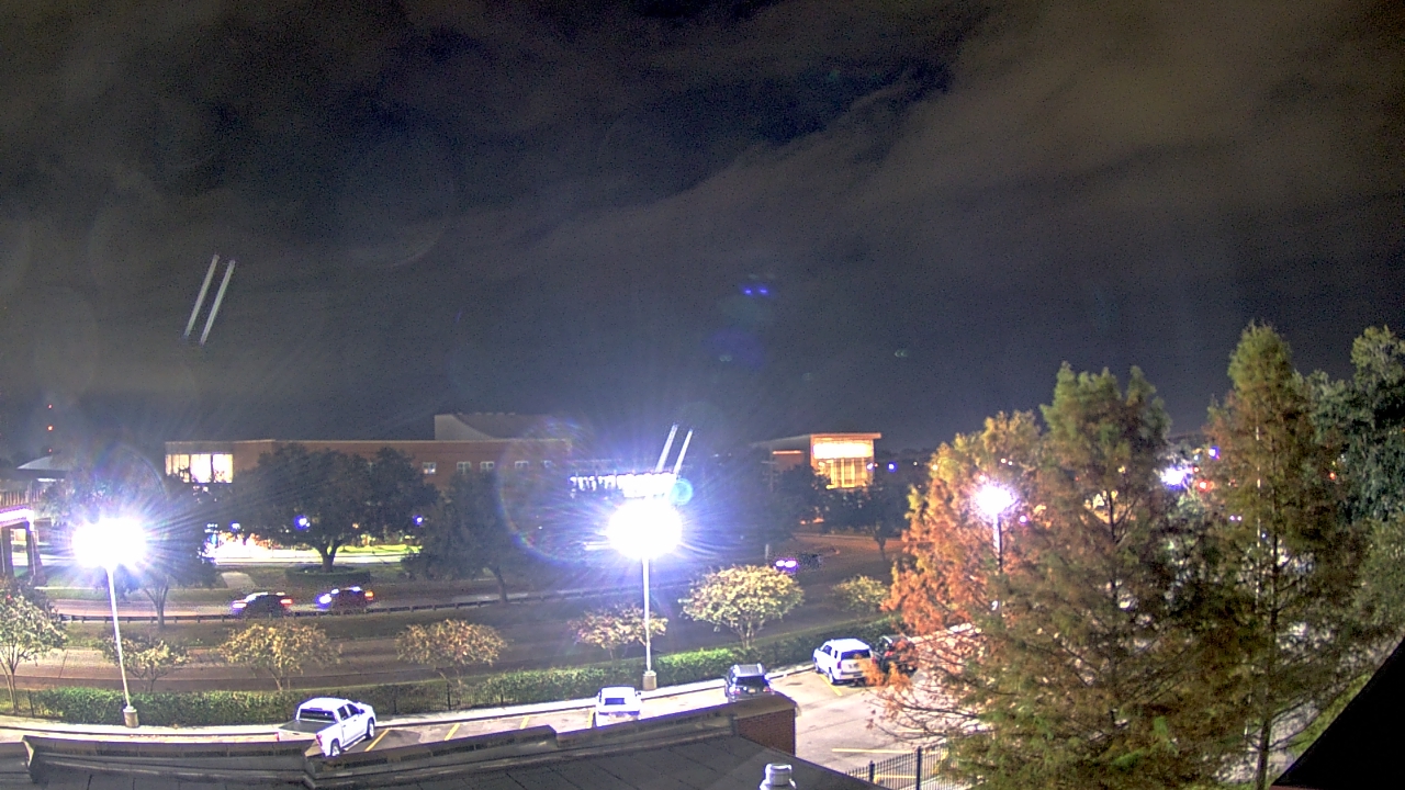 Thumbnail for current weather camera view from Chalmette HS in Chalmette, Louisiana