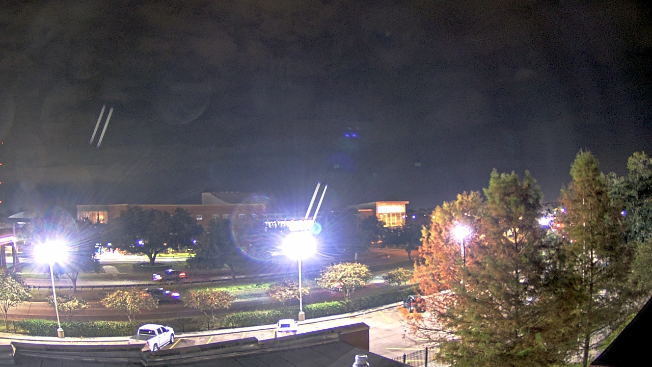 Thumbnail for current weather camera view from Chalmette HS in Chalmette, Louisiana