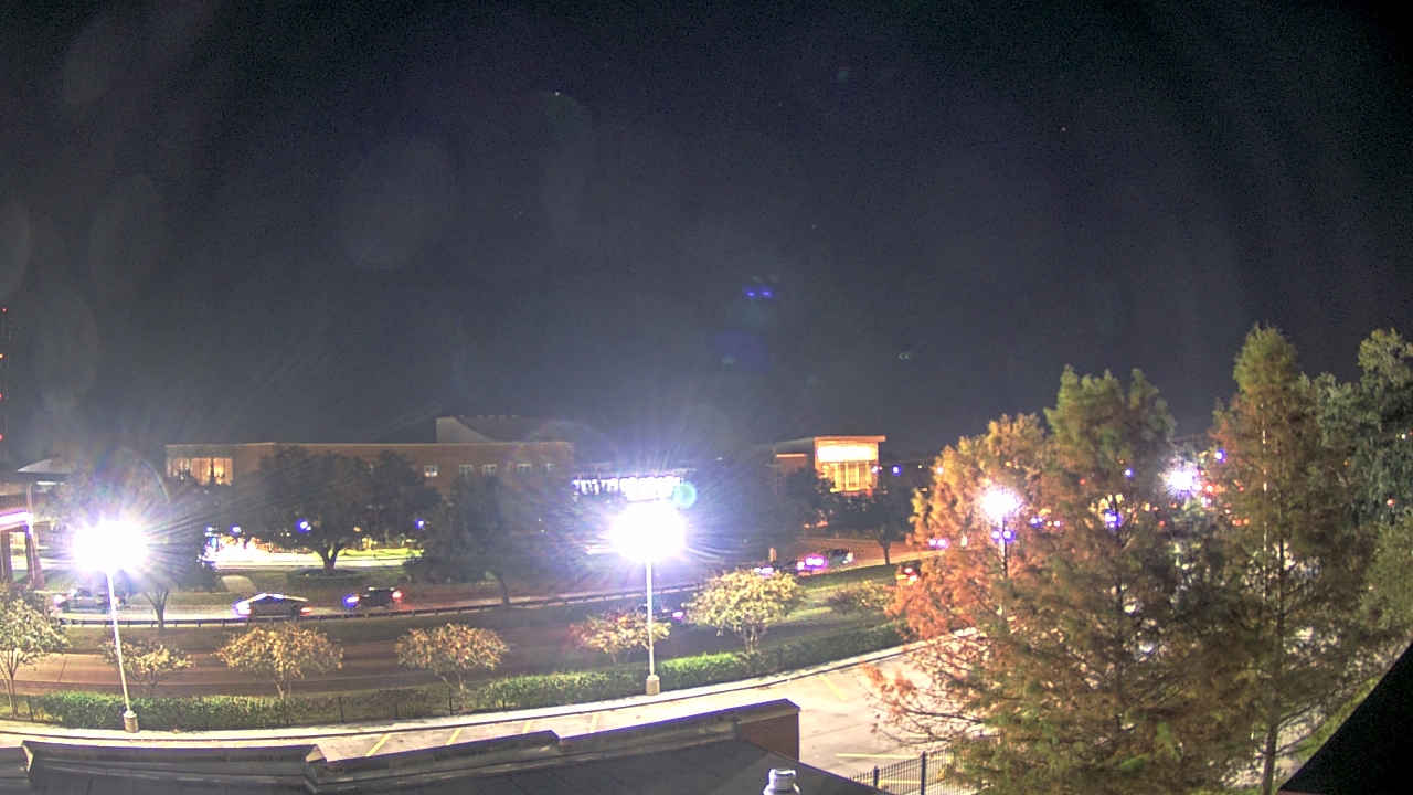 Thumbnail for current weather camera view from Chalmette HS in Chalmette, Louisiana