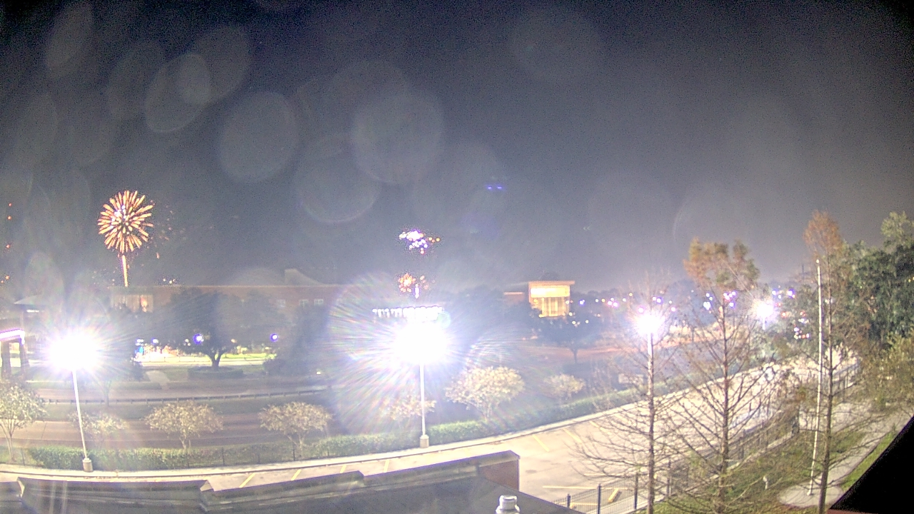 Thumbnail for current weather camera view from Chalmette HS in Chalmette, Louisiana