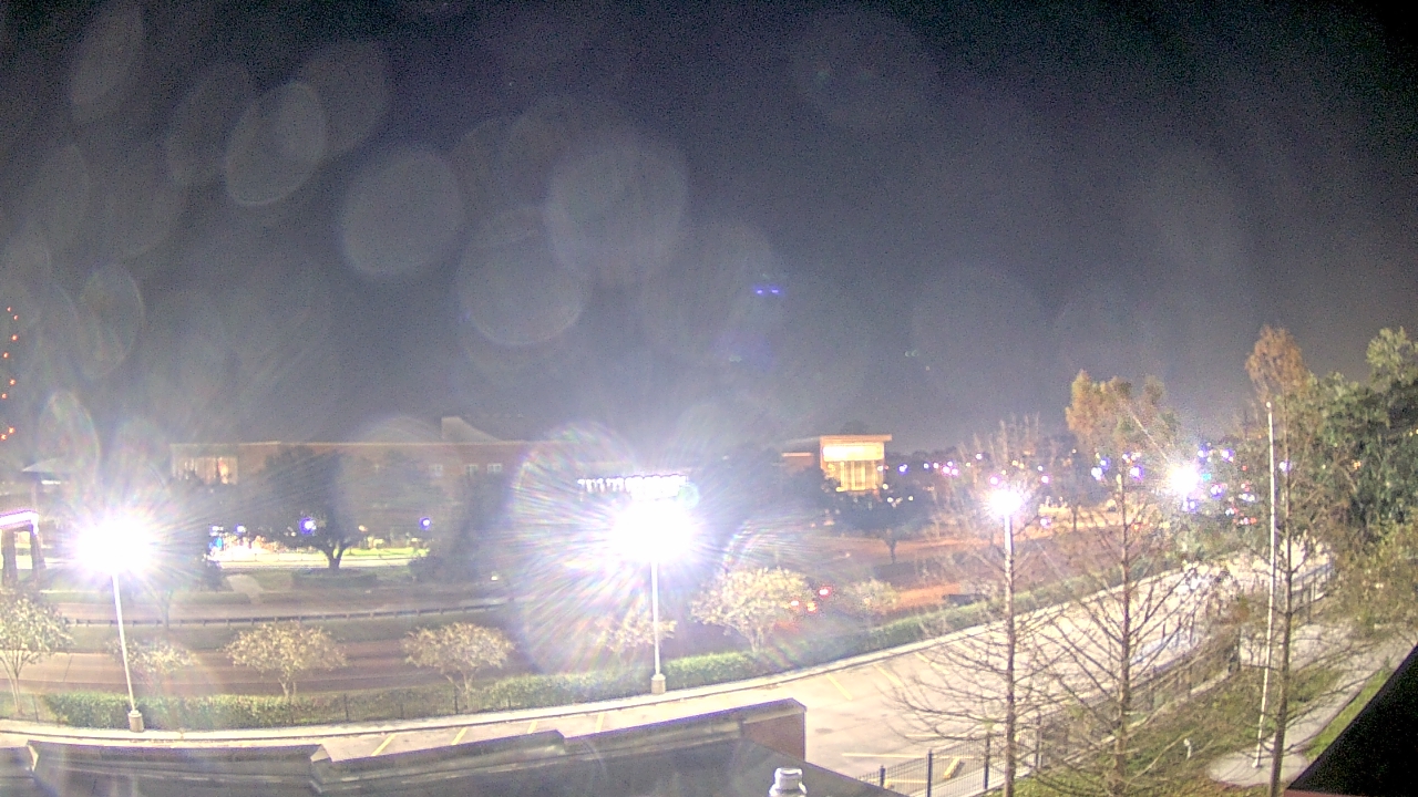 Thumbnail for current weather camera view from Chalmette HS in Chalmette, Louisiana