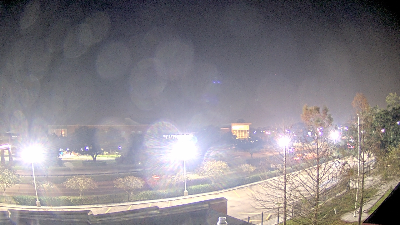 Thumbnail for current weather camera view from Chalmette HS in Chalmette, Louisiana