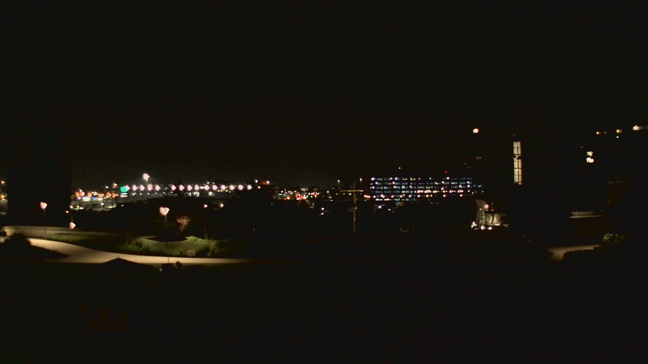 Thumbnail for current weather camera view from British School Of Chicago - New campus in Chicago, Illinois
