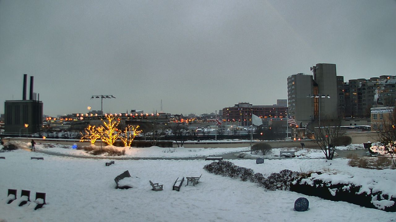 Thumbnail for current weather camera view from British School Of Chicago - New campus in Chicago, Illinois