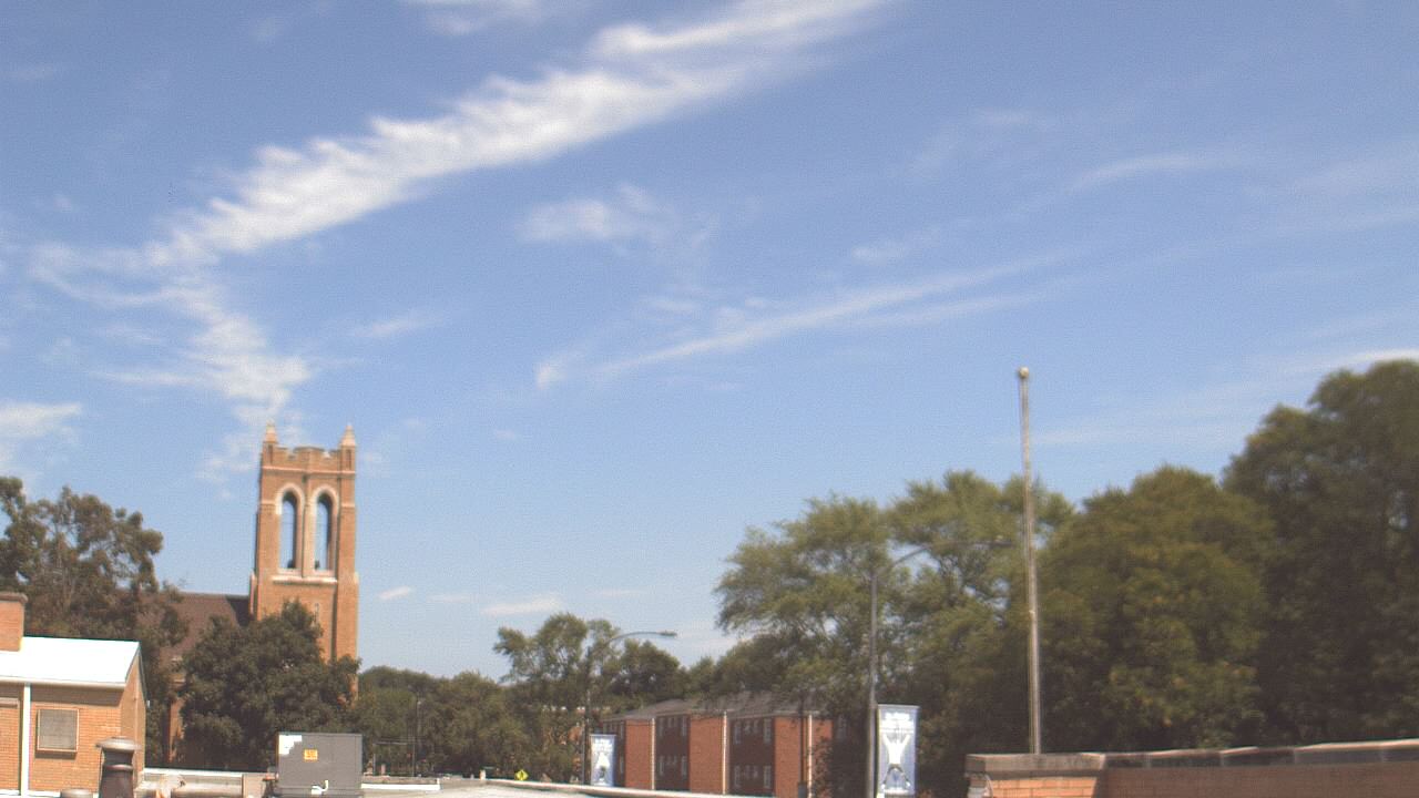 Thumbnail for current weather camera view from St Philip Lutheran School in Chicago, Illinois