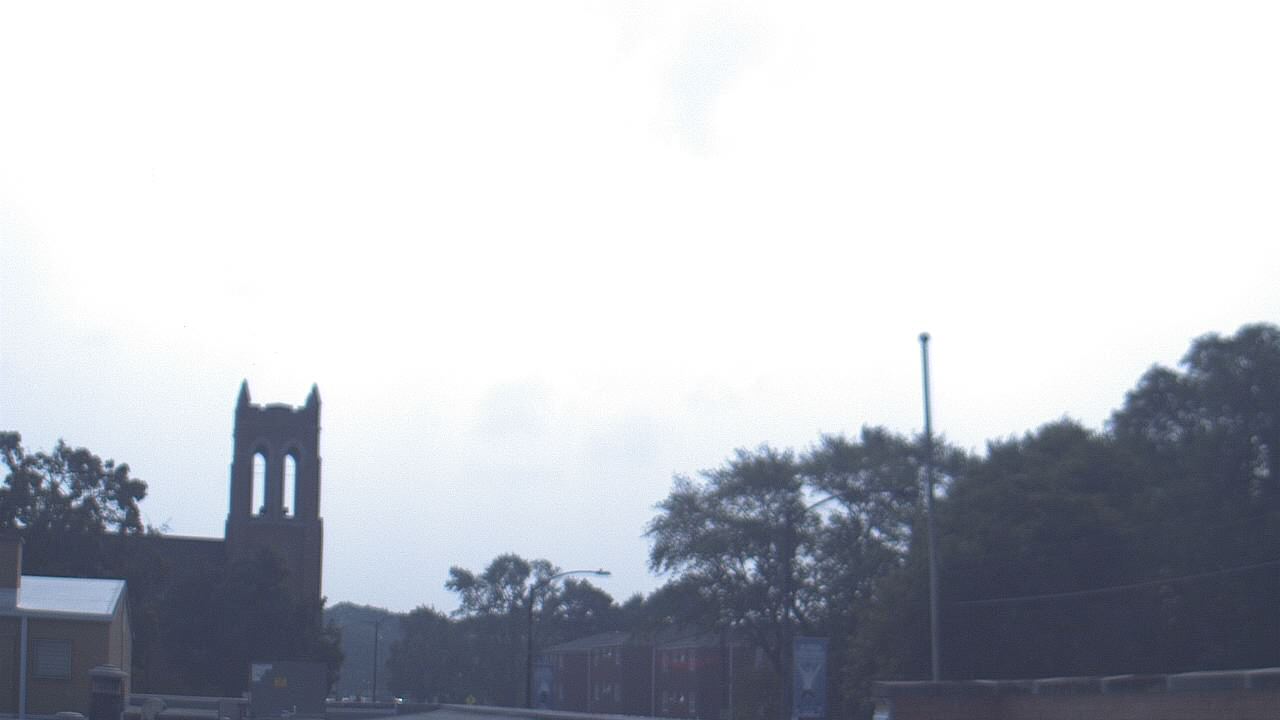 Thumbnail for current weather camera view from St Philip Lutheran School in Chicago, Illinois