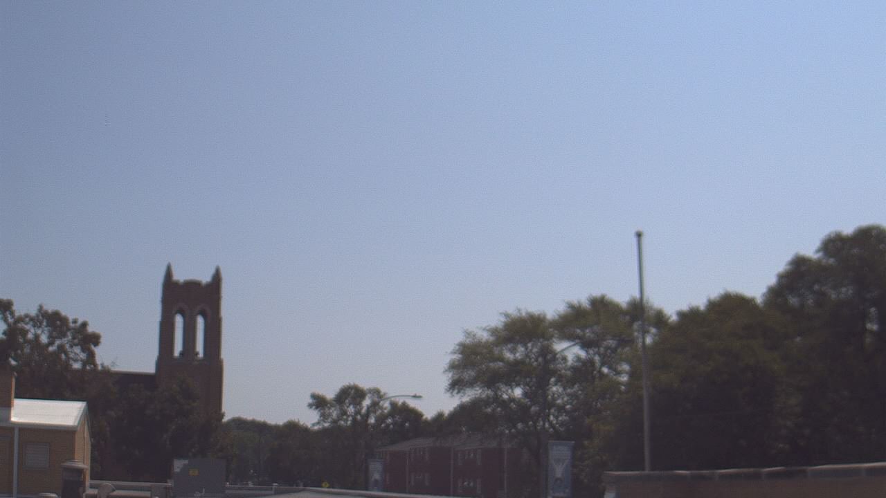 Thumbnail for current weather camera view from St Philip Lutheran School in Chicago, Illinois